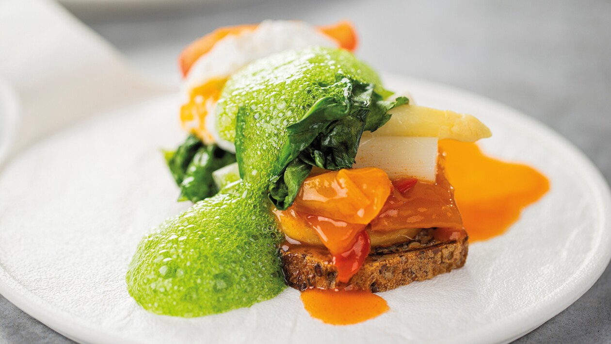 Tost z Peperonatą/ jajko poche